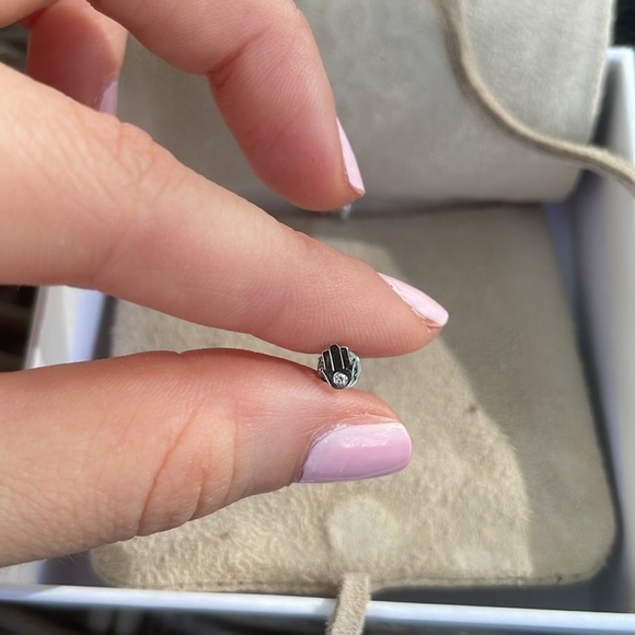 NWT Designer 14k White Gold and Diamond Hamsa and Evil Eye Earring Studs - Picture 6 of 12